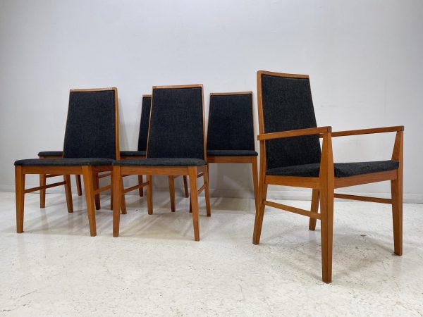 6 Dyrlund High Back Dining Chairs